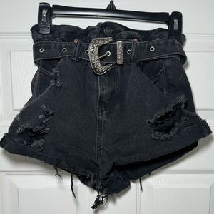 Signature 8 Ultra High Rise Short